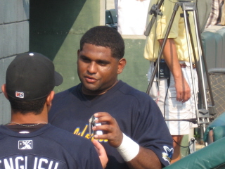 Little Pablo Sandoval chats with teammate Jesse English before Caro Cali ASG.jpg
